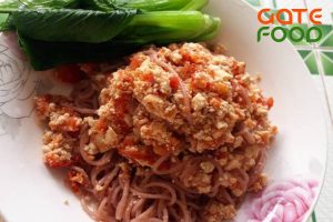 Cách làm Bún gạo lứt sốt cà chua đậu hủ chay